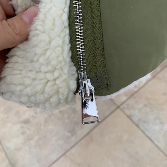 Garage Puff Parka in Olive - Picture 9 of 14